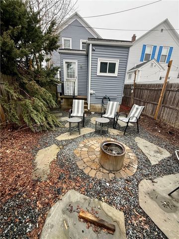 31 Slocum Street, Newport, RI 02840