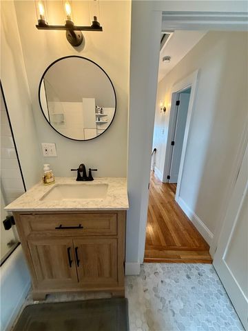 31 Slocum Street, Newport, RI 02840