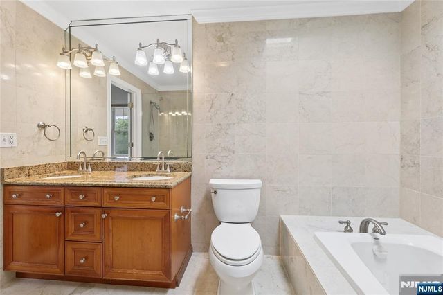153 Charlotte Place, Englewood Cliffs, NJ 07632