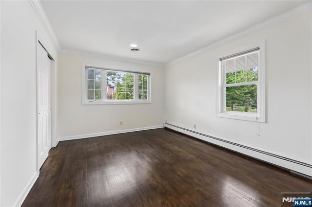 153 Charlotte Place, Englewood Cliffs, NJ 07632