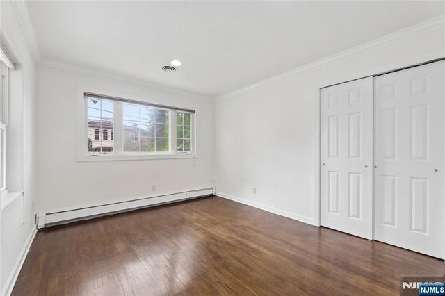 153 Charlotte Place, Englewood Cliffs, NJ 07632