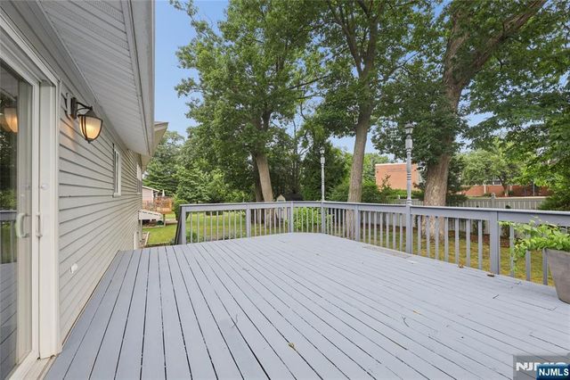 153 Charlotte Place, Englewood Cliffs, NJ 07632