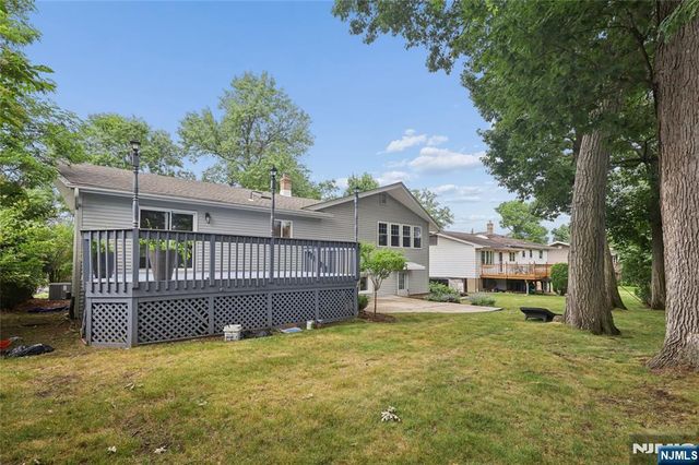 153 Charlotte Place, Englewood Cliffs, NJ 07632