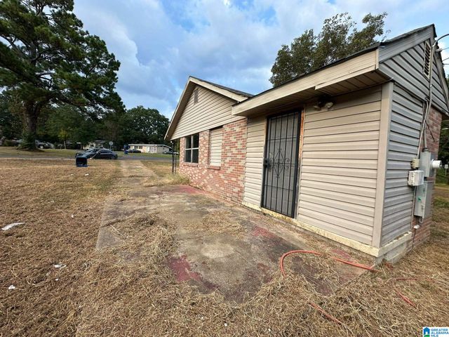 1721 COLLIER DRIVE, Midfield, AL 35228