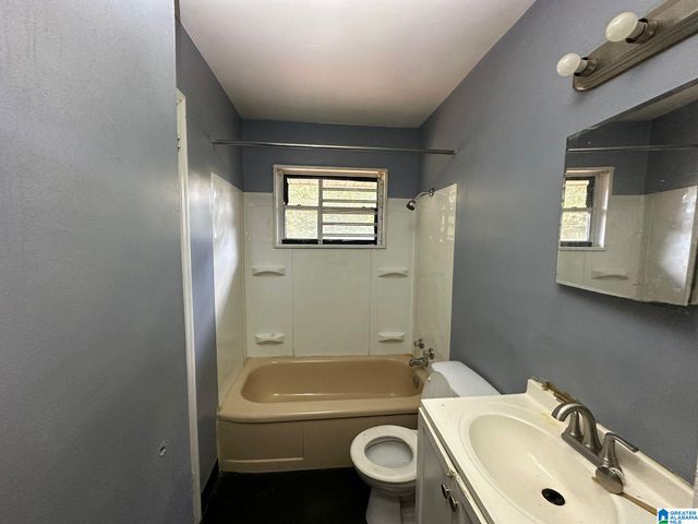 1721 COLLIER DRIVE, Midfield, AL 35228