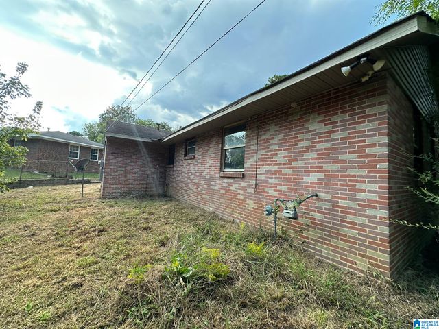 1721 COLLIER DRIVE, Midfield, AL 35228