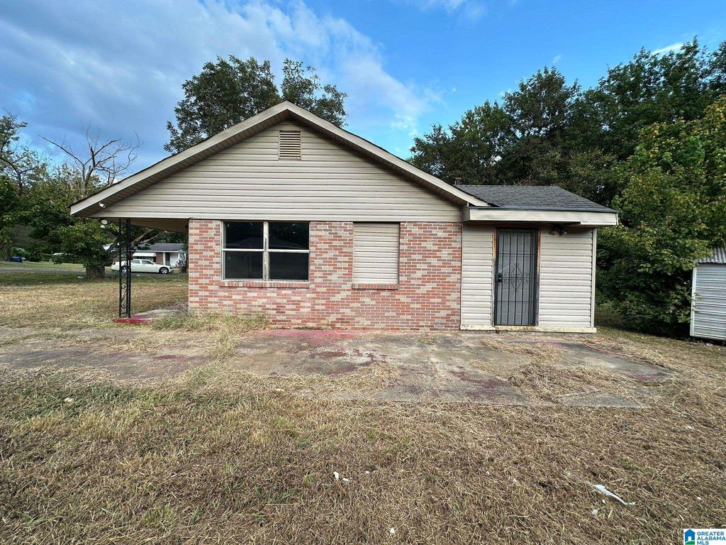 1721 COLLIER DRIVE, Midfield, AL 35228