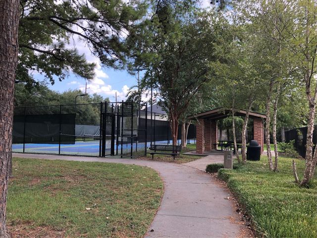 18126 Somerset Knolls, Houston, TX 77094