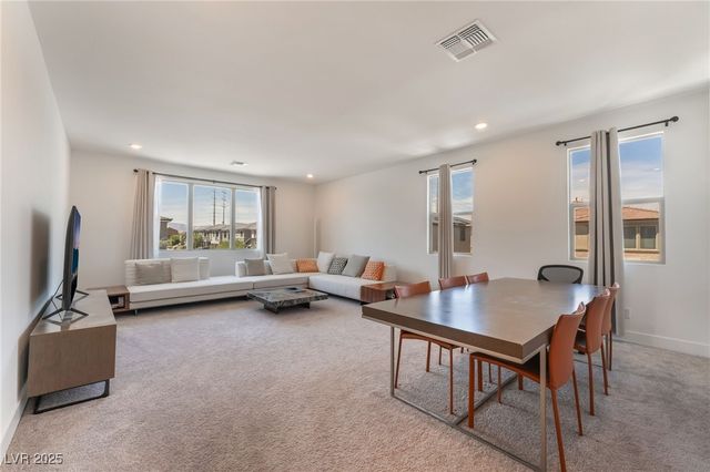 10114 Kettle Valley Street, Las Vegas, NV 89141