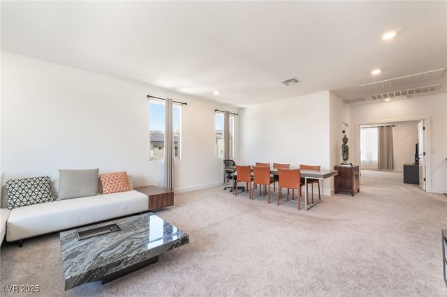 10114 Kettle Valley Street, Las Vegas, NV 89141