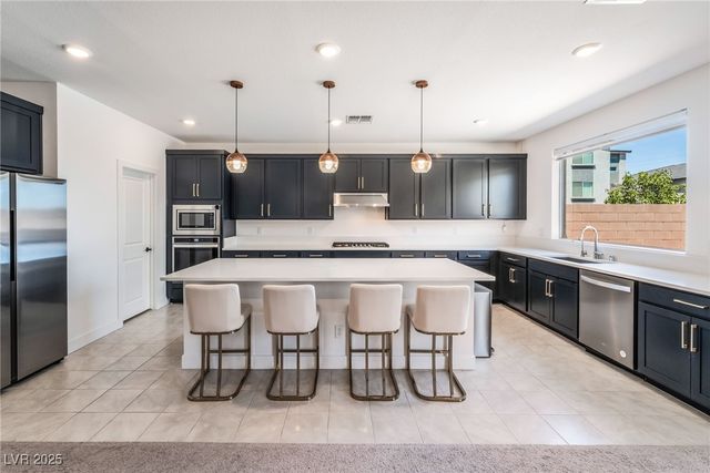 10114 Kettle Valley Street, Las Vegas, NV 89141