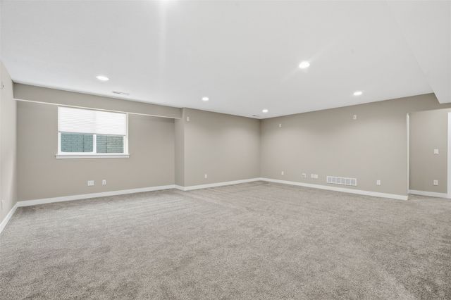 2465 Bluegrass Street, Marion, IA 52302