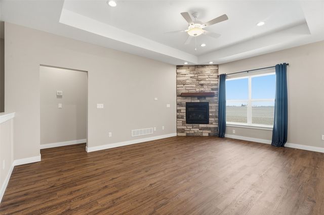 2465 Bluegrass Street, Marion, IA 52302