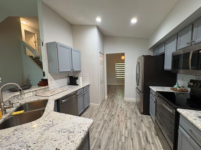 2791 PICADILLY CIRCLE, Kissimmee, FL 34747