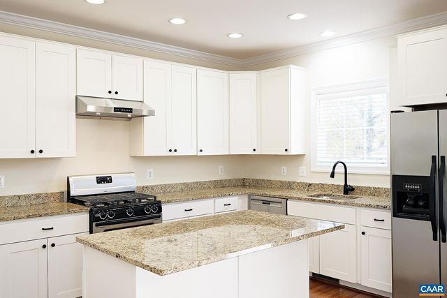 202 LANKFORD AVE, Charlottesville, VA 22902