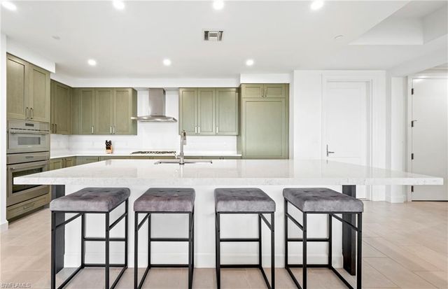 1125 Central AVE 463, Naples, FL 34102