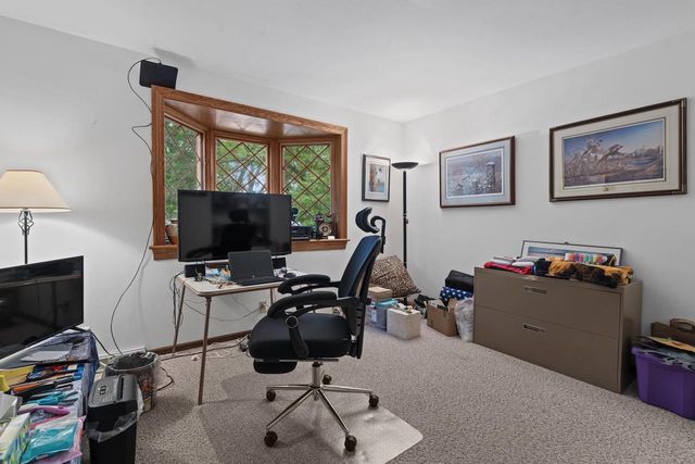 3060 Cone View LANE, Waukesha, WI 53188