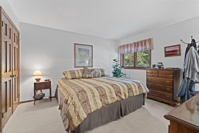 3060 Cone View LANE, Waukesha, WI 53188
