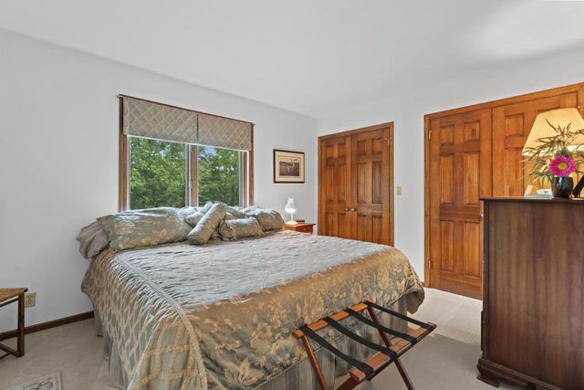 3060 Cone View LANE, Waukesha, WI 53188