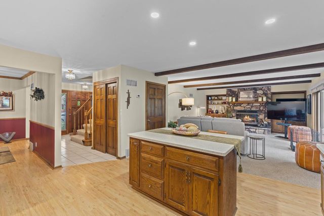 3060 Cone View LANE, Waukesha, WI 53188