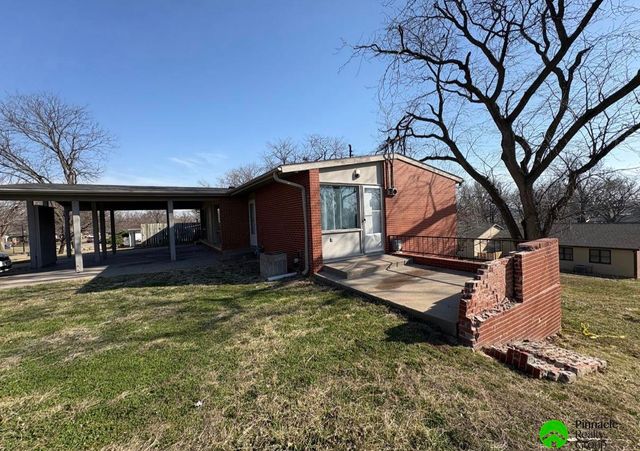 3712-3718 NW 51st Street, Lincoln, NE 68524