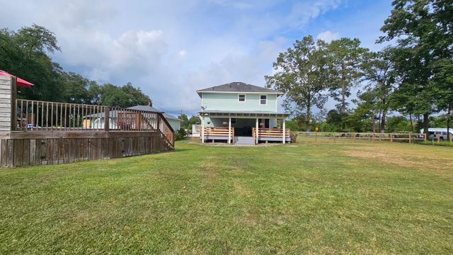 4535 Wilson Road, Hollywood, SC 29449