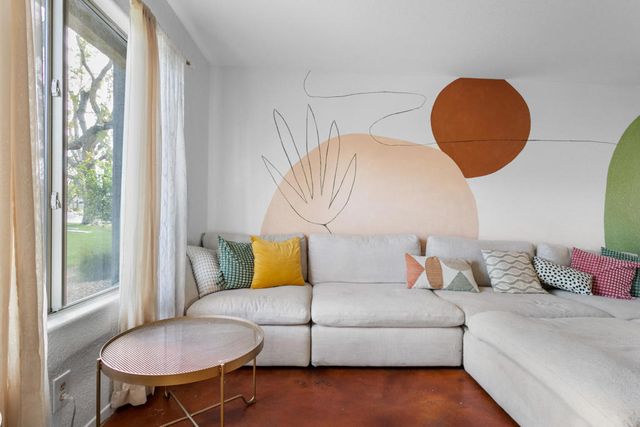 448 Tava Lane, Palm Desert, CA 92211