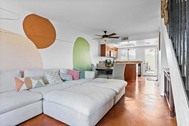 448 Tava Lane, Palm Desert, CA 92211