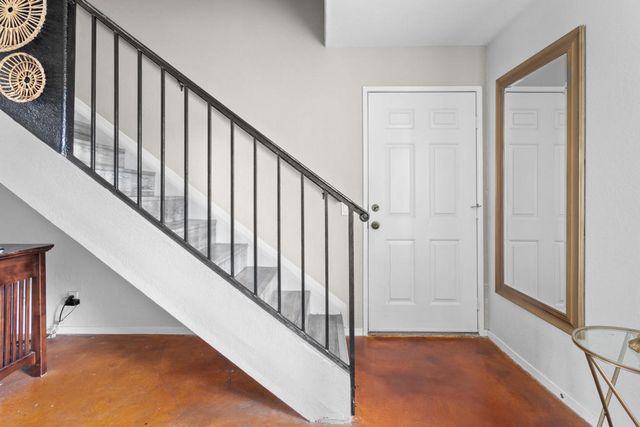 448 Tava Lane, Palm Desert, CA 92211