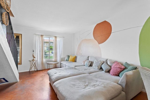 448 Tava Lane, Palm Desert, CA 92211