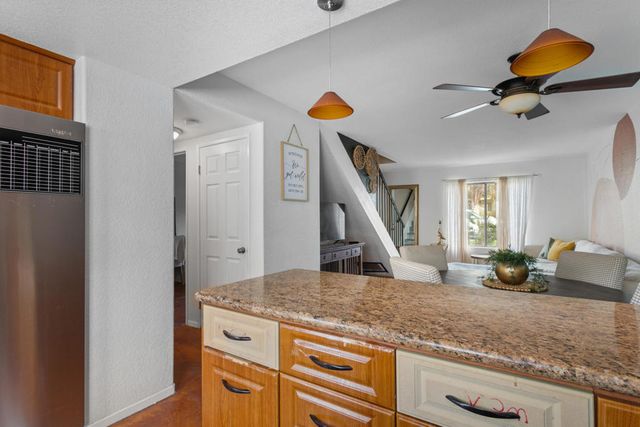 448 Tava Lane, Palm Desert, CA 92211