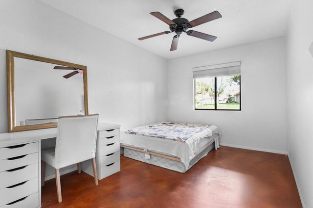 448 Tava Lane, Palm Desert, CA 92211