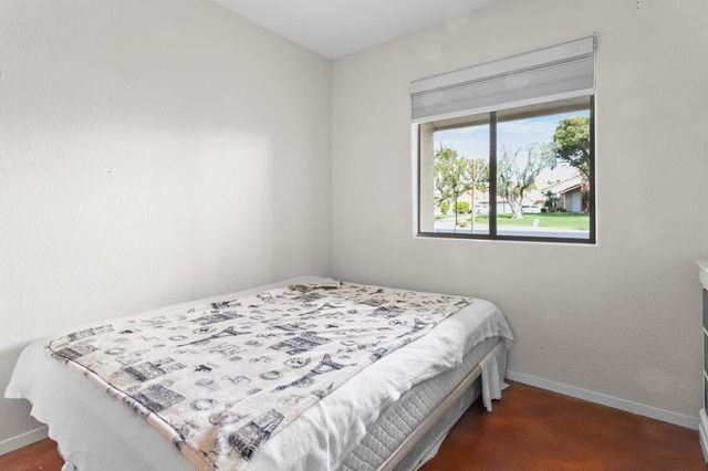 448 Tava Lane, Palm Desert, CA 92211