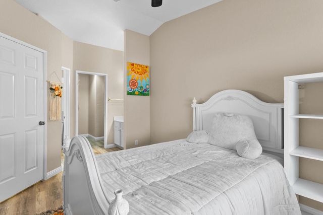 448 Tava Lane, Palm Desert, CA 92211