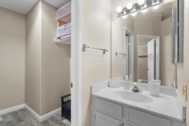 448 Tava Lane, Palm Desert, CA 92211