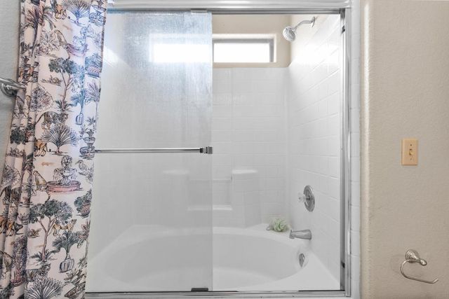 448 Tava Lane, Palm Desert, CA 92211