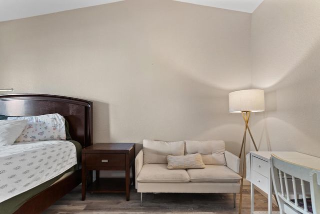 448 Tava Lane, Palm Desert, CA 92211