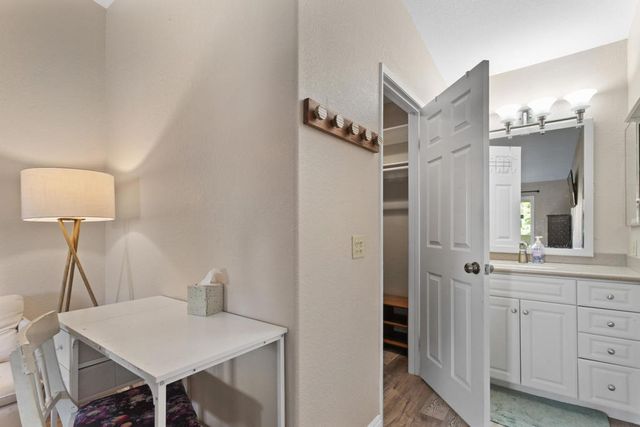 448 Tava Lane, Palm Desert, CA 92211