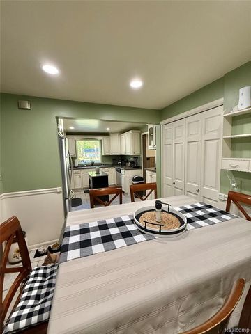 3610 State Road, Fort Gratiot, MI 48059