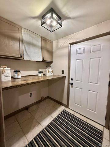 3610 State Road, Fort Gratiot, MI 48059