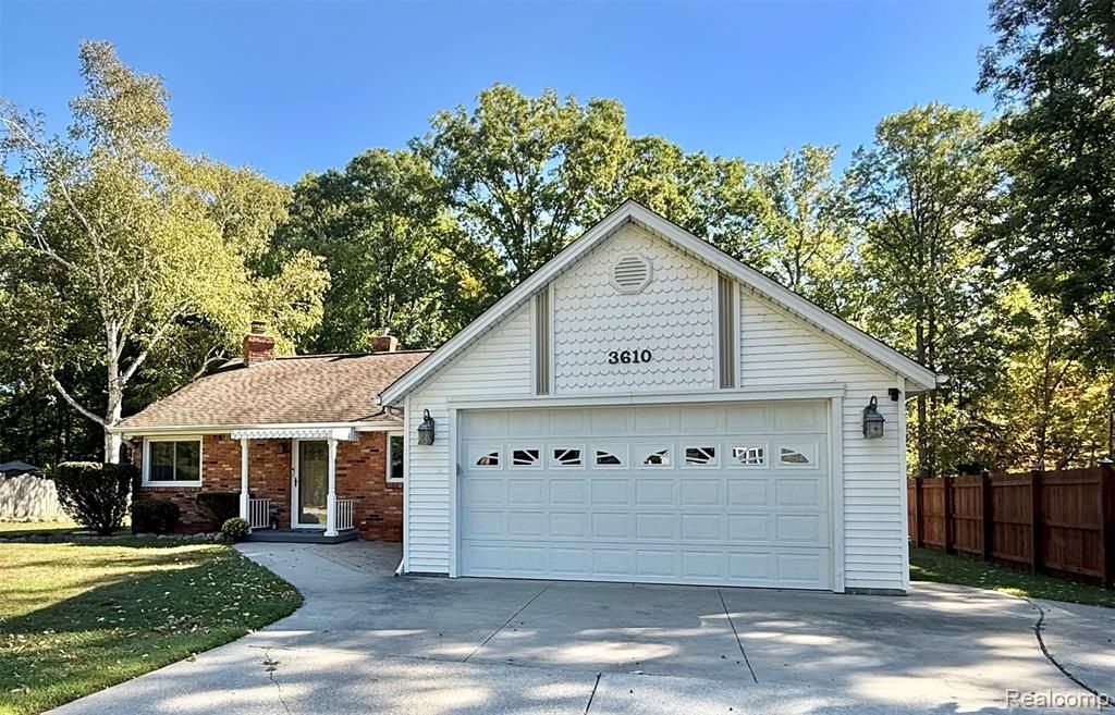 3610 State Road, Fort Gratiot, MI 48059