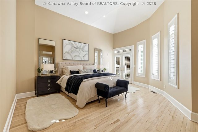 11 Chatwood Road, Charleston, WV 25304