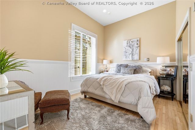 11 Chatwood Road, Charleston, WV 25304