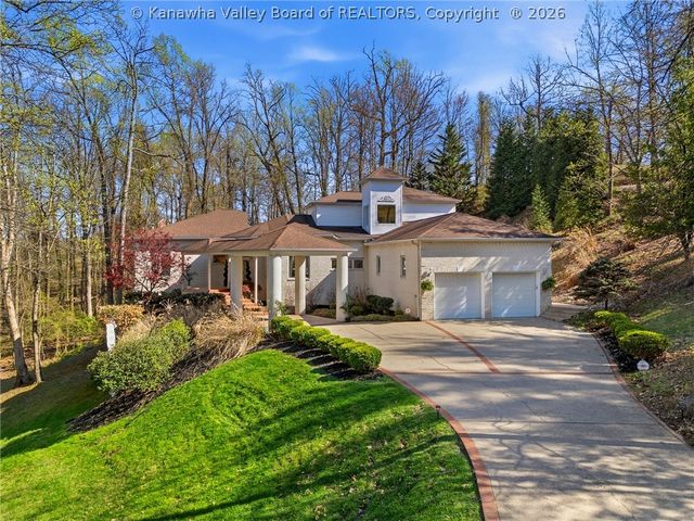 11 Chatwood Road, Charleston, WV 25304