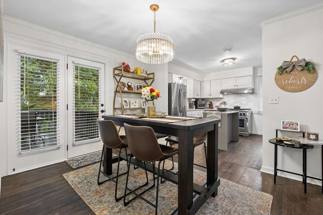 320 Garrett Dr, Nashville, TN 37211
