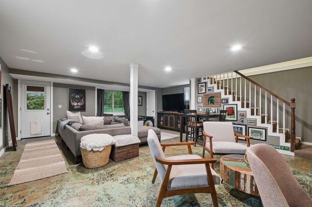 320 Garrett Dr, Nashville, TN 37211