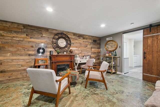 320 Garrett Dr, Nashville, TN 37211