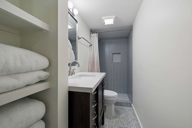 320 Garrett Dr, Nashville, TN 37211