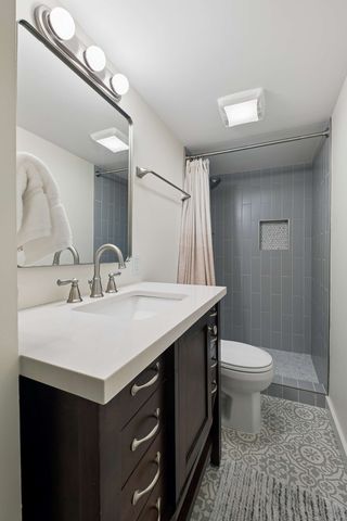 320 Garrett Dr, Nashville, TN 37211