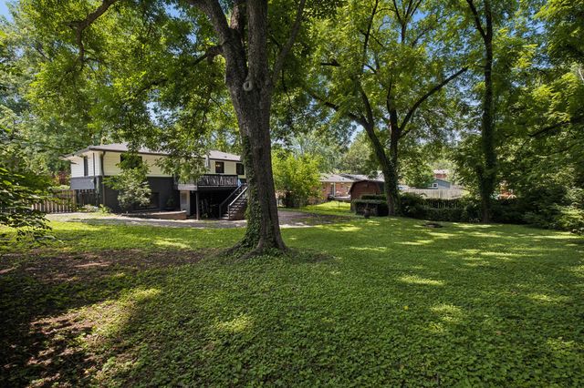 320 Garrett Dr, Nashville, TN 37211